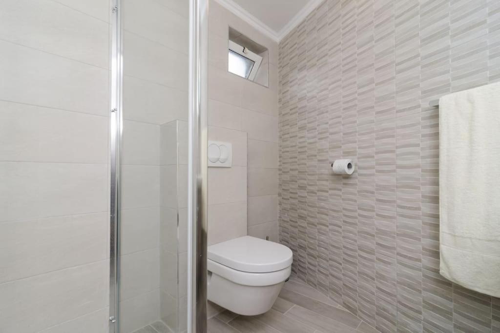 Sea View Apartment 10 Minutes Walk From Old City Dubrovnik Kültér fotó